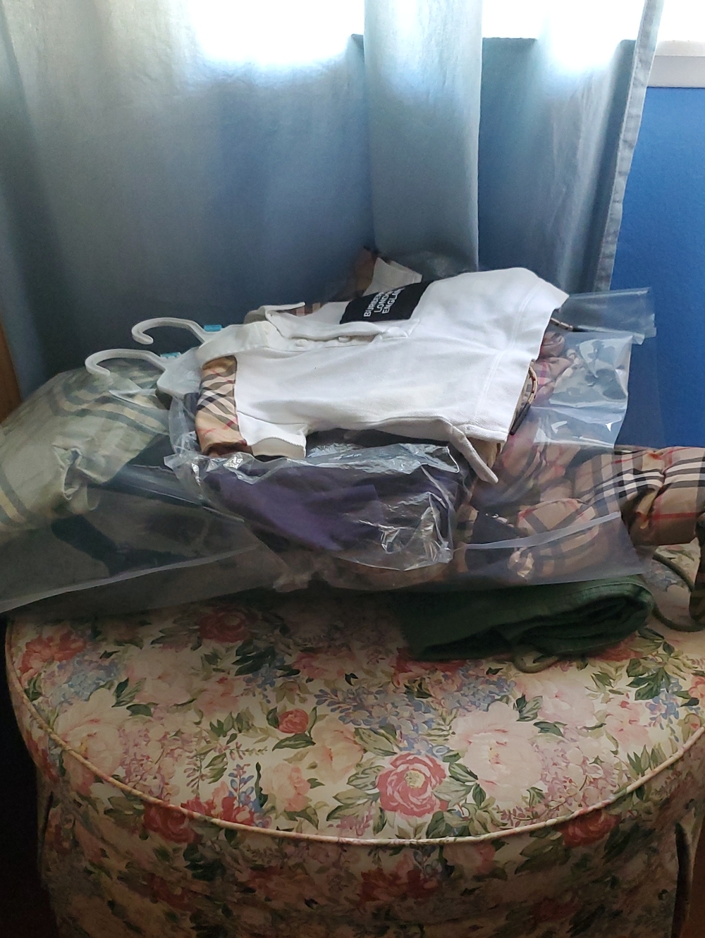 Burberry (Set) Flash $109 Discounted Shipping - Picture 10 of 10